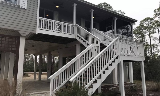 Panacea House | Tide Creek Lookout- Entire Home- 3 Bedrooms, 6 Beds