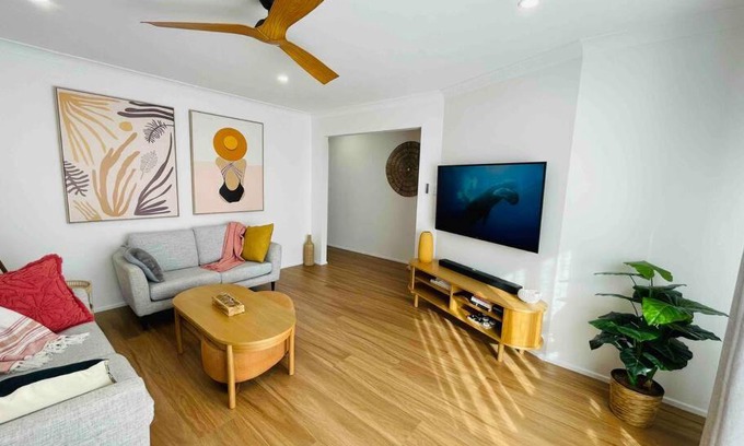 Vincentia House | Tide 'n' Seek: Family Beach House with Games Room
