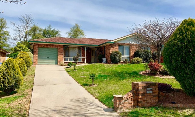 Bletchington House | Tidy Home in a Leafy Suburb, Great Location