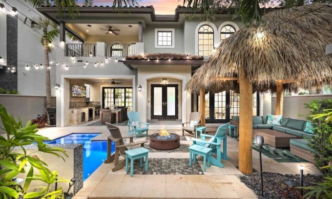 Colee Hammock House | Tiki Las Olas, Fort Lauderdale