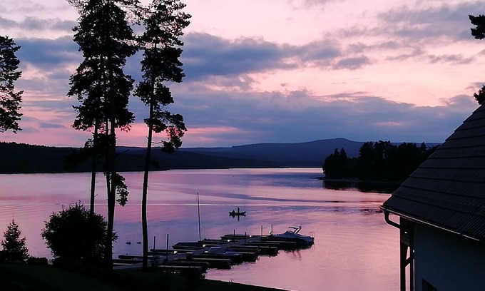 Lojzova Paseka House | Time out right by the lake