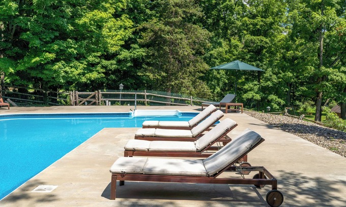 Lagrangeville House | Timeless Treasure w/Pool