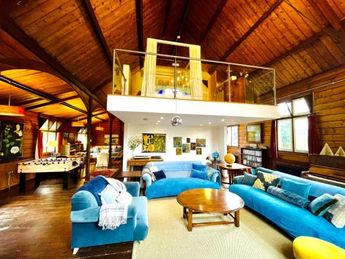 Chale Apartment | Tin tabernacle perfect for group getaways