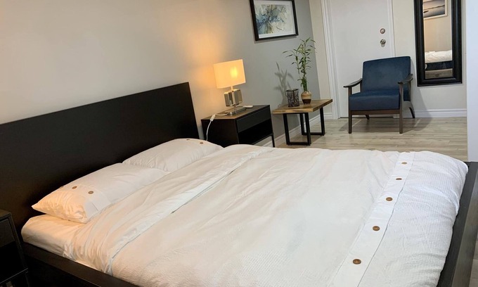 Campbellton Apartment | Ting's Place - Luxury Suite