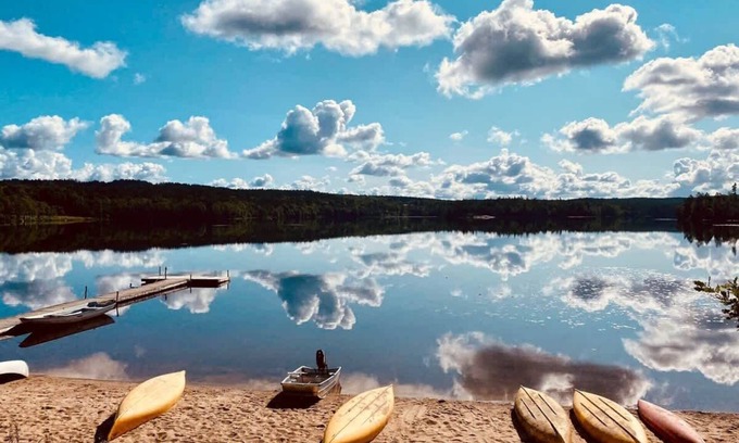 Floda Cabin | TinyCabin | Lakeview with Sauna at Lake Uspen