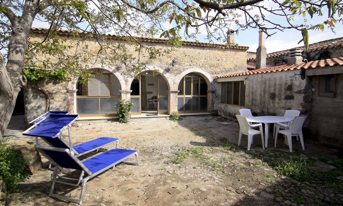 Mogorella House | Tipica antica casa Sarda (South east or Oristano)