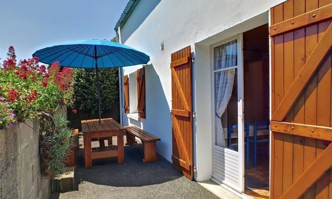 Plozevet Apartment | Tipoz'immo-Brise Marine 2-sea view-spot surf-cosy