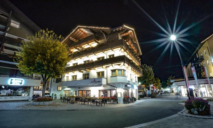Seefeld Pedestrian Zone Apartment | Tiroler Weinstube
