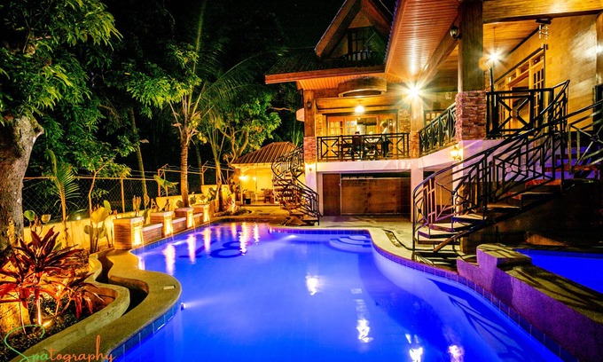 Alitagtag Villa | TJM Tropical Resort - The Main house