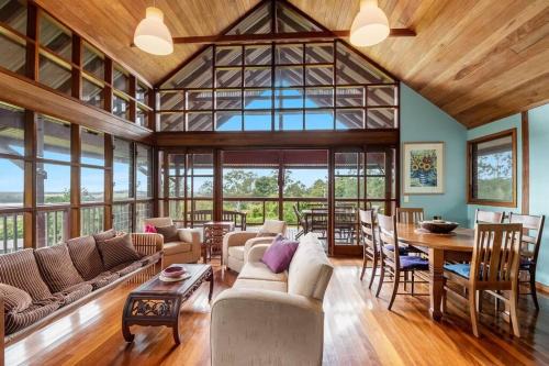 Tintenbar House | Toad Hall - House & Cottage