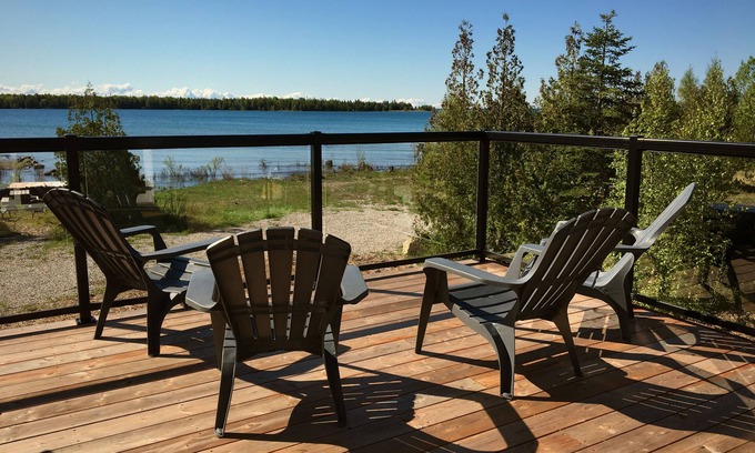 Tobermory Cottage | Tobermory - Lake Huron Waterfront Private Home