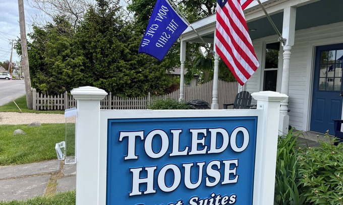 Put-in-Bay Apartment | Toledo House Guest Suite C. Catering to couples. Great location downtown PIB.