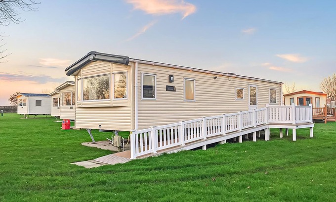 York House | Tollerton Gold Caravan