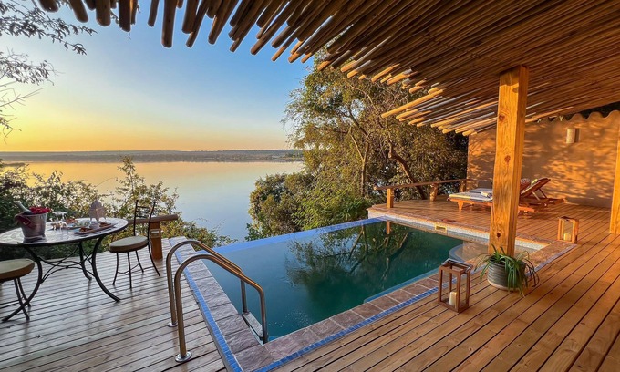 Simonga Cabin | Tongabezi Lodge