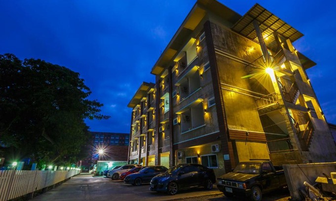 Phitsanulok Hotel | Tonwai Modern Place