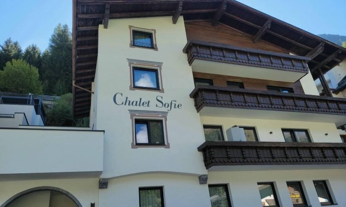 Ischgl Apartment | Top 6 (Panorama) by Interhome