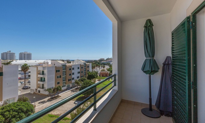 Correeira Apartment | Top floor, 2 bed apartment- ALBUFEIRA