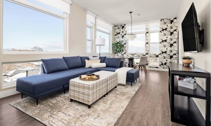 Highland Condo | Top Floor | Amazing Views | Center of LoHi