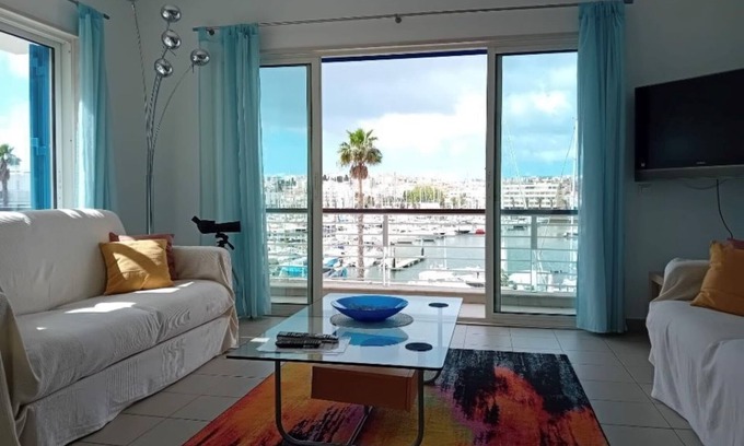 Telheiro Apartment | Top Floor Apartment with Fantastic frontline Marina Views and balconies
