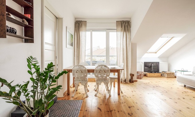 Mitte Apartment | Top floor apartment in Mitte/Prenzl'Berg w/2 roof terraces and stunning views