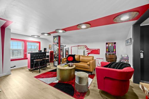 Audubon Apartment | Top Floor Apt Near Churchill Downs & Expo Center
