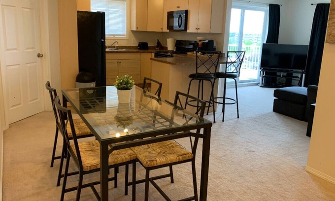 Stony Plain Condo | Top Floor Bright 2BR 2Bath Condo next to Westview