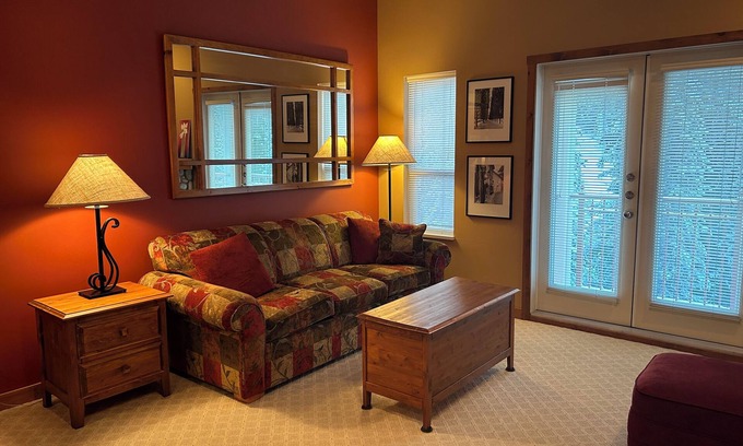 Silver Star Mountain Apartment | Top-floor cozy studio with mountain views, private deck, ski-in and out