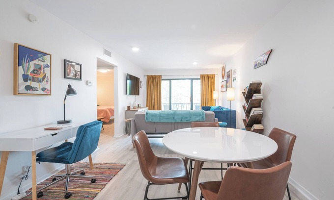 Germantown Condo | Top Floor Condo in Germantown Memphis - Pool & Convenient to Hospitals & MORE!