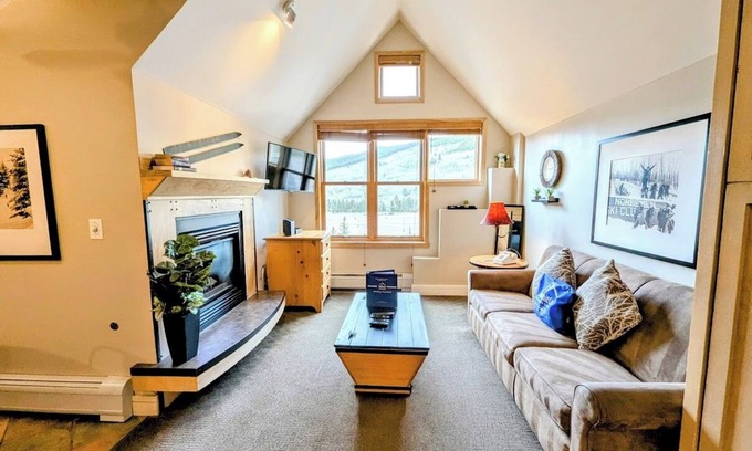 River Run Condo | Top Floor Studio, Full Kitchen, RR, Hot Tub/Pool