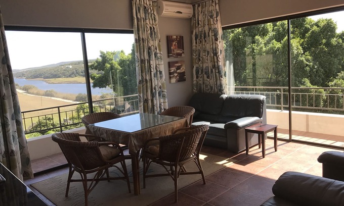 Still Bay Apartment | Top floor Waterryk Guest Farm