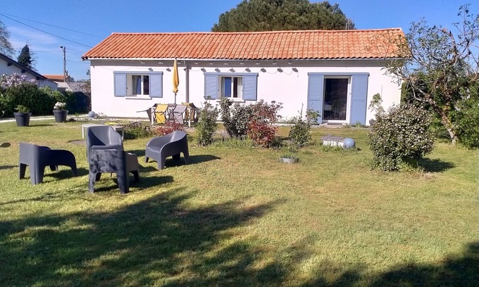 Ronce-les-Bains House | Top of the range, charm, space, comfort, silence, enclosed garden. 6/8 persons.