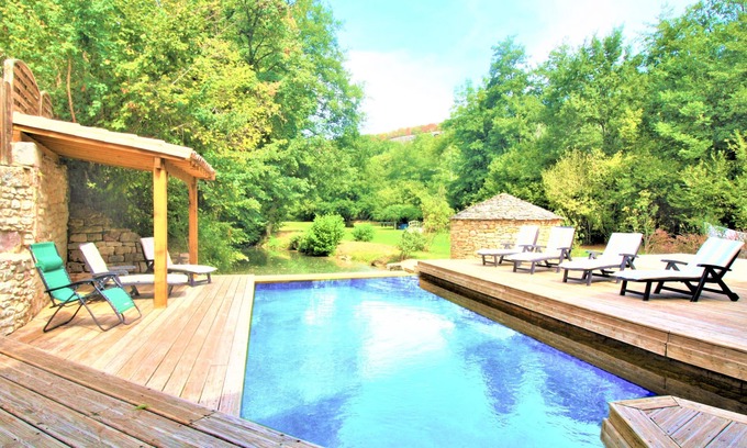 Loze House | Top-of-the-range house 10 5-star reviews. 16 08 - 22 08 2025: 900 € all-inclusive.