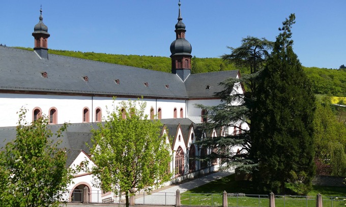 Bad Schwalbach Apartment | Top three star apartment from 29 € for 2 pers.
