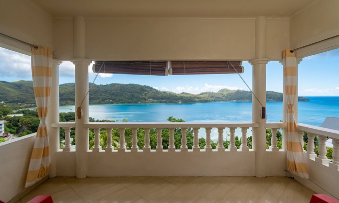 Mahe Island Apartment | Top View Retreat Self Catering