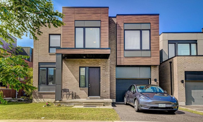 Downsview House | Toronto Co-Living Luxury Mansion