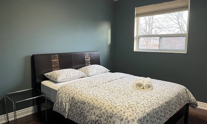 Bendale House | Toronto Home closed to Scarborough Town Center