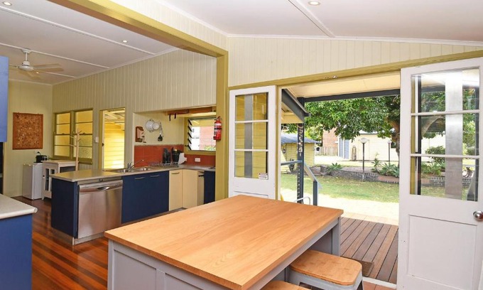 Torquay House | Torquay Treasure