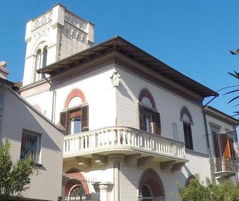 Viareggio Apartment | Torre Della Darsena
