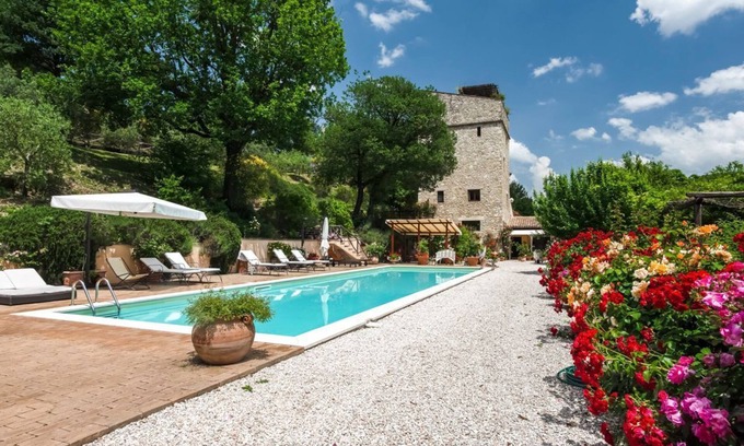Spoleto Villa | Torre Perugina - Ten Bedroom Villa, Sleeps 20