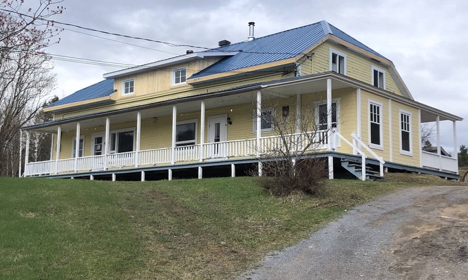 L'Anse-Saint-Jean House | Tourist residence l'abris