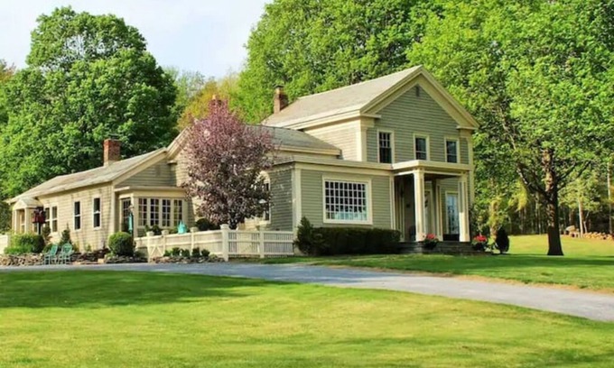 Saratoga Springs Other | Town & Country Getaway: Pool Gardens Views 6 Acres