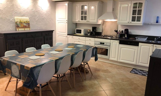 La Roche-Derrien House | Town house with courtyard in a town of character ideal for visiting the coast