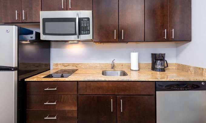 Cheektowaga Hotel | TownePlace Suites Buffalo Airport