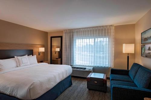 Fort Lewis Hotel | TownePlace Suites by Marriott Tacoma Lakewood