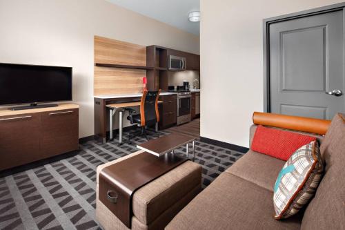Loveland Hotel | TownePlace Suites by Marriott Loveland Fort Collins