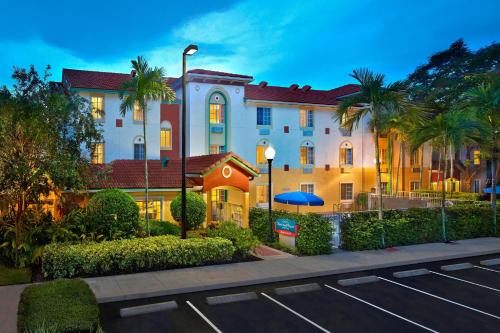 Weston Hotel | TownePlace Suites by Marriott Fort Lauderdale Weston