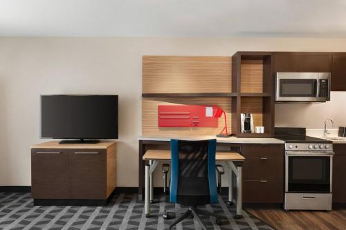 Marion Hotel | TownePlace Suites Cedar Rapids Marion