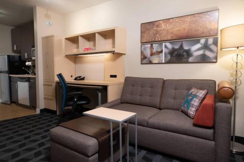 Farmingdale Hotel | TownePlace Suites Republic Airport Long Island Farmingdale
