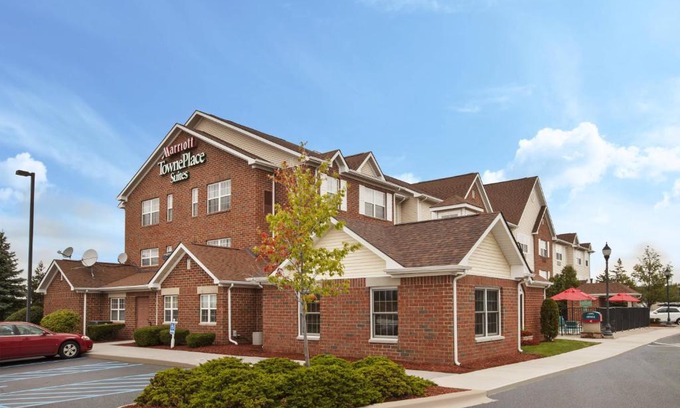 Sterling Heights Hotel | TownePlace Suites Detroit Sterling Heights