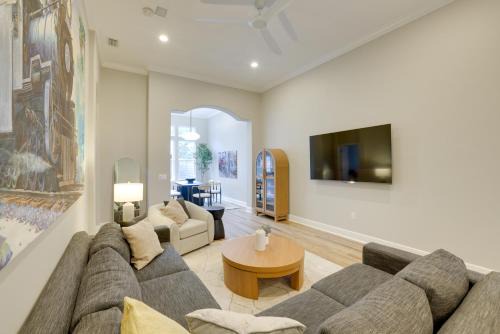 Gainesville House | Townhome with Patio Less Than 5 Mi to UF Campus!